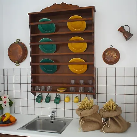 מלון דירות Ostria