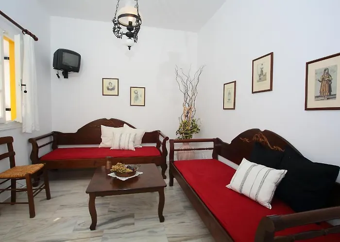 Ostria 公寓式酒店 纳乌萨