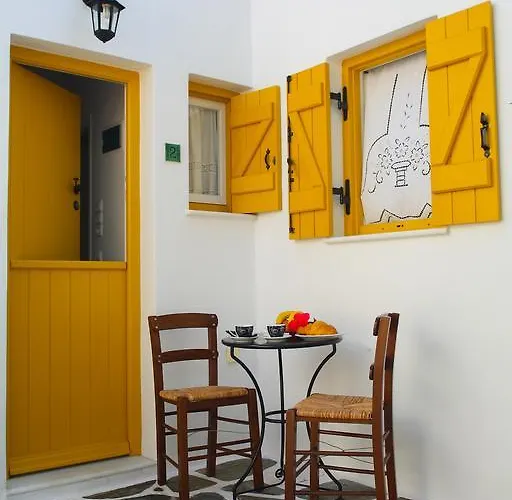 Ostria 公寓式酒店 纳乌萨