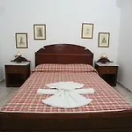 Ostria شقة فندقية 3*