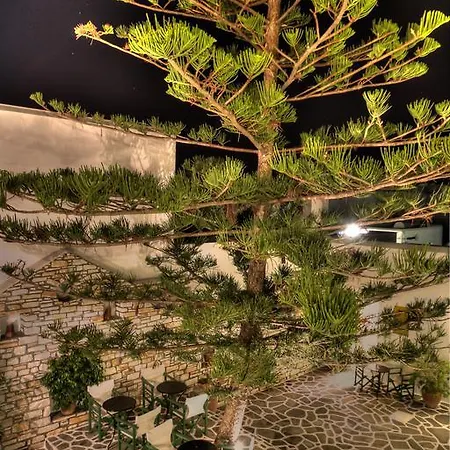 Ostria Ξενοδοχείο με διαμερίσματα 3*