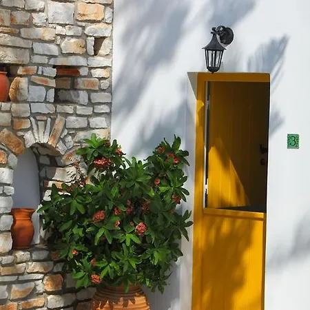 Ostria Ξενοδοχείο με διαμερίσματα