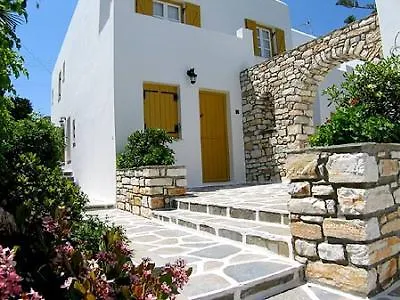 Ξενοδοχείο με διαμερίσματα Ostria Νάουσα