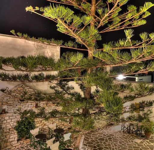 Ostria شقة فندقية 3*